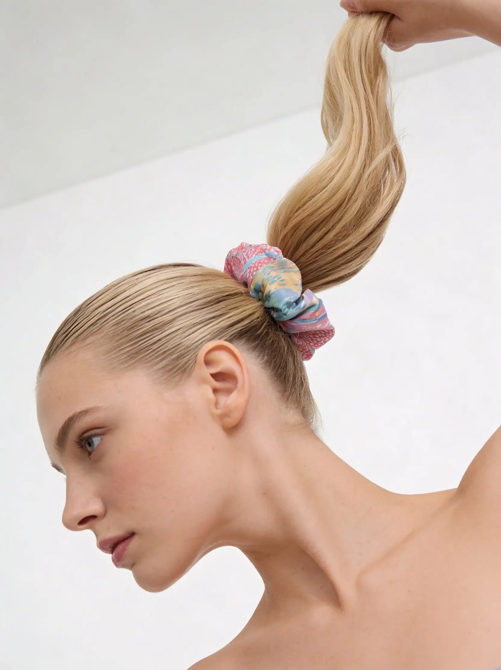Amor di Stelle® AURORA – Designer Scrunchie - 4’’ - Wear Accessories Jetzt einkaufen