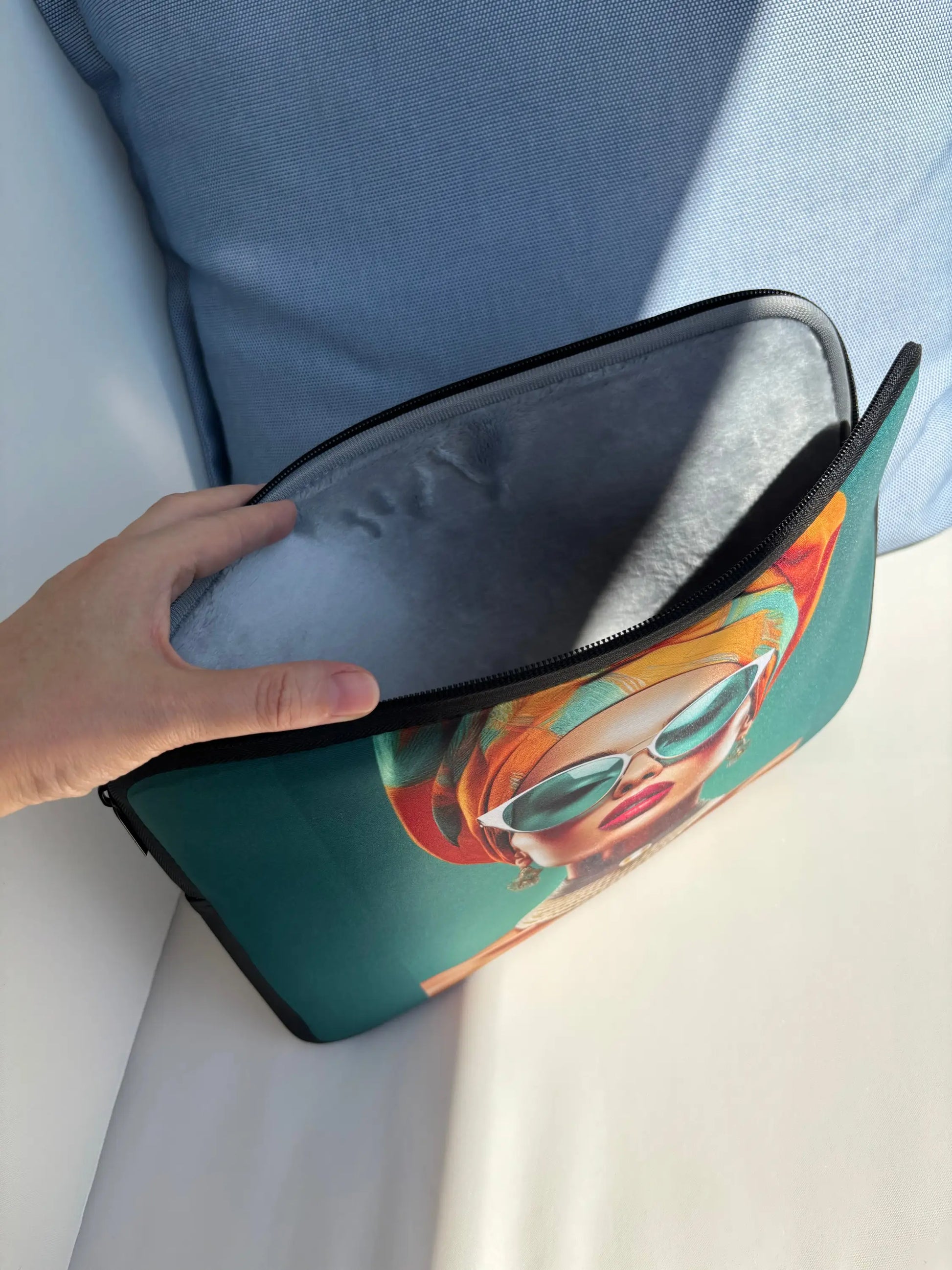 Amor di Stelle® NOVULA– Designer Laptophülle 13 / 15 Zoll bunt - Jetzt einkaufen